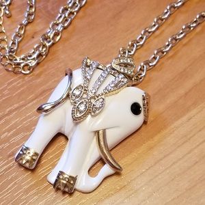BETSEY JOHNSON | elephant 🐘 necklace